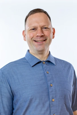 Chris Hapka, Licensed Massage Therapist in West Fargo providing personalized massage